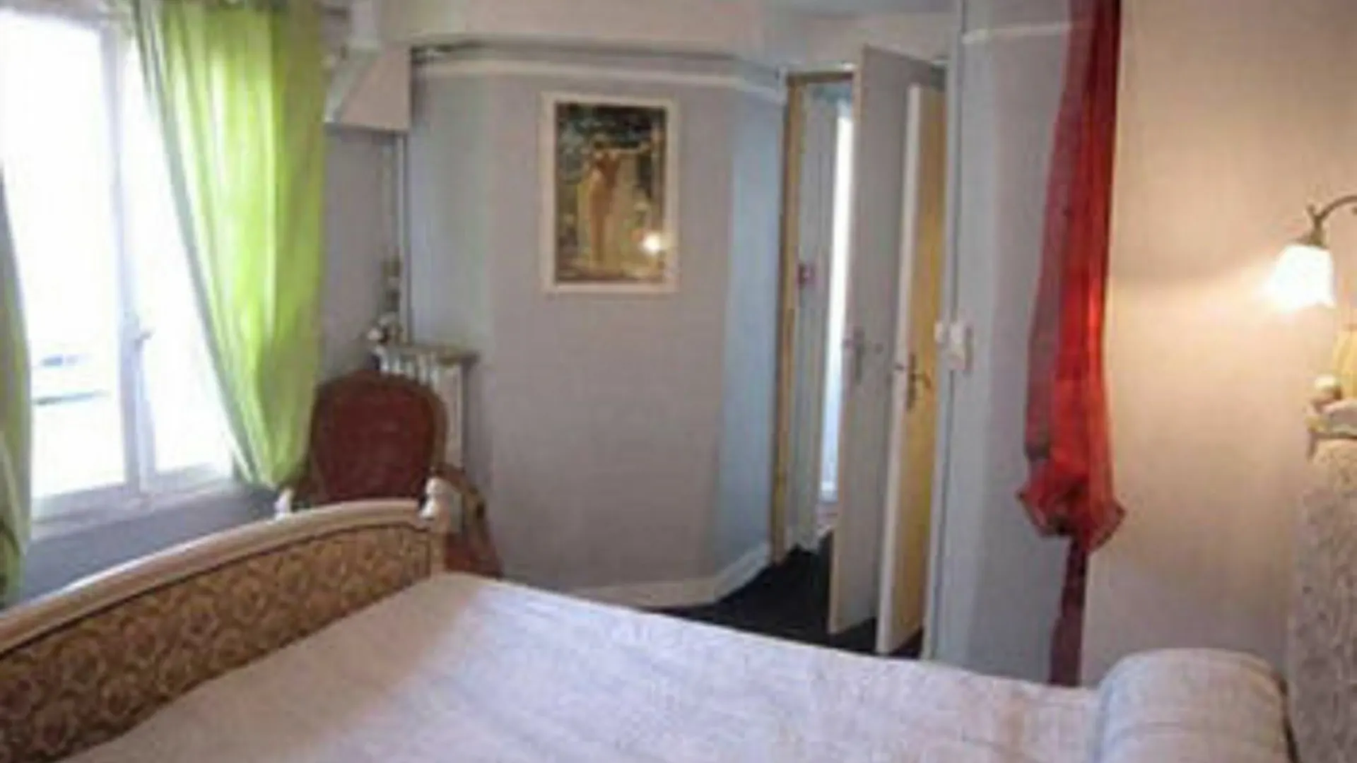Hotel De Lille Louvre Paris