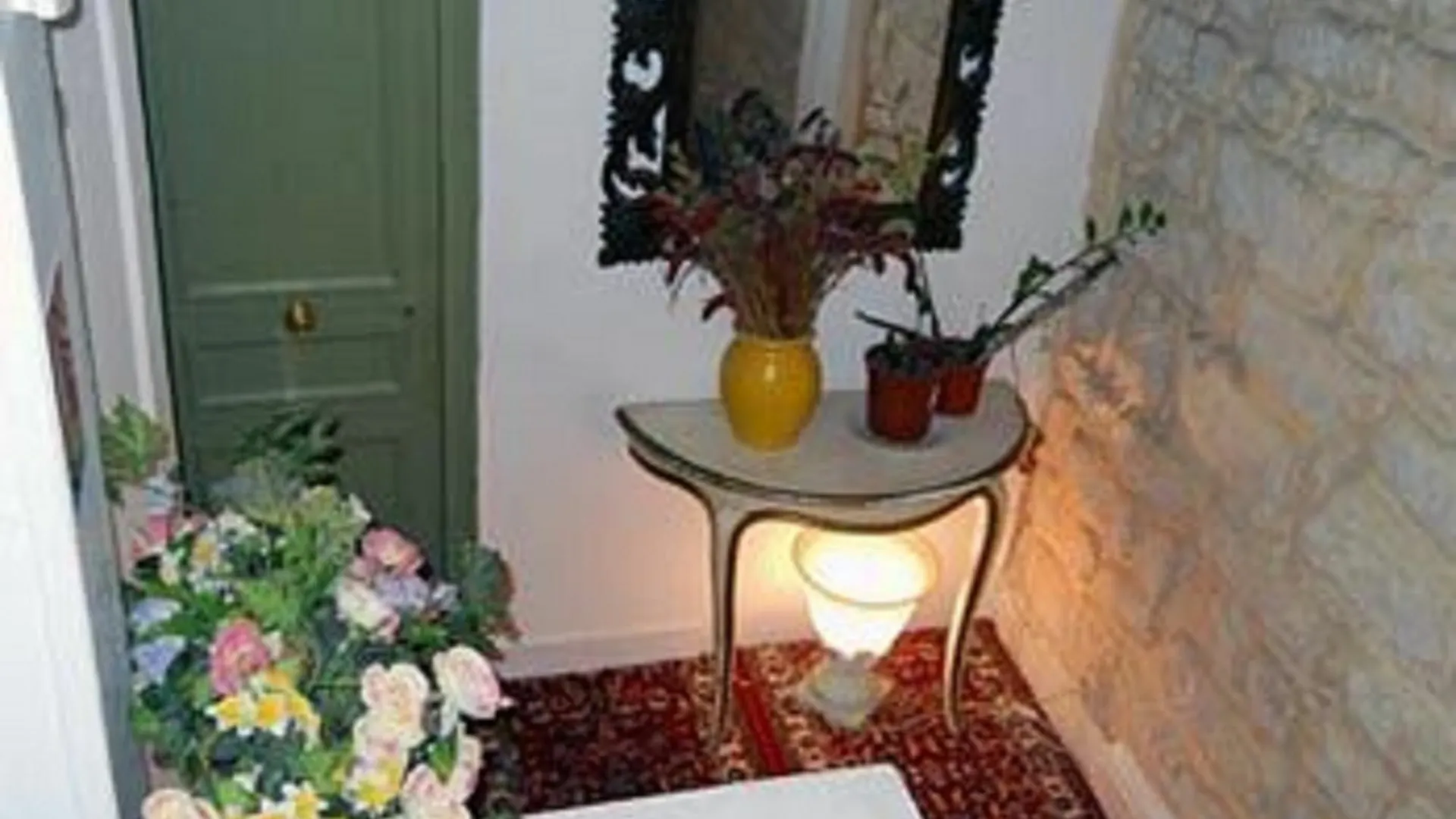Hotel De Lille Louvre Paris 2*,